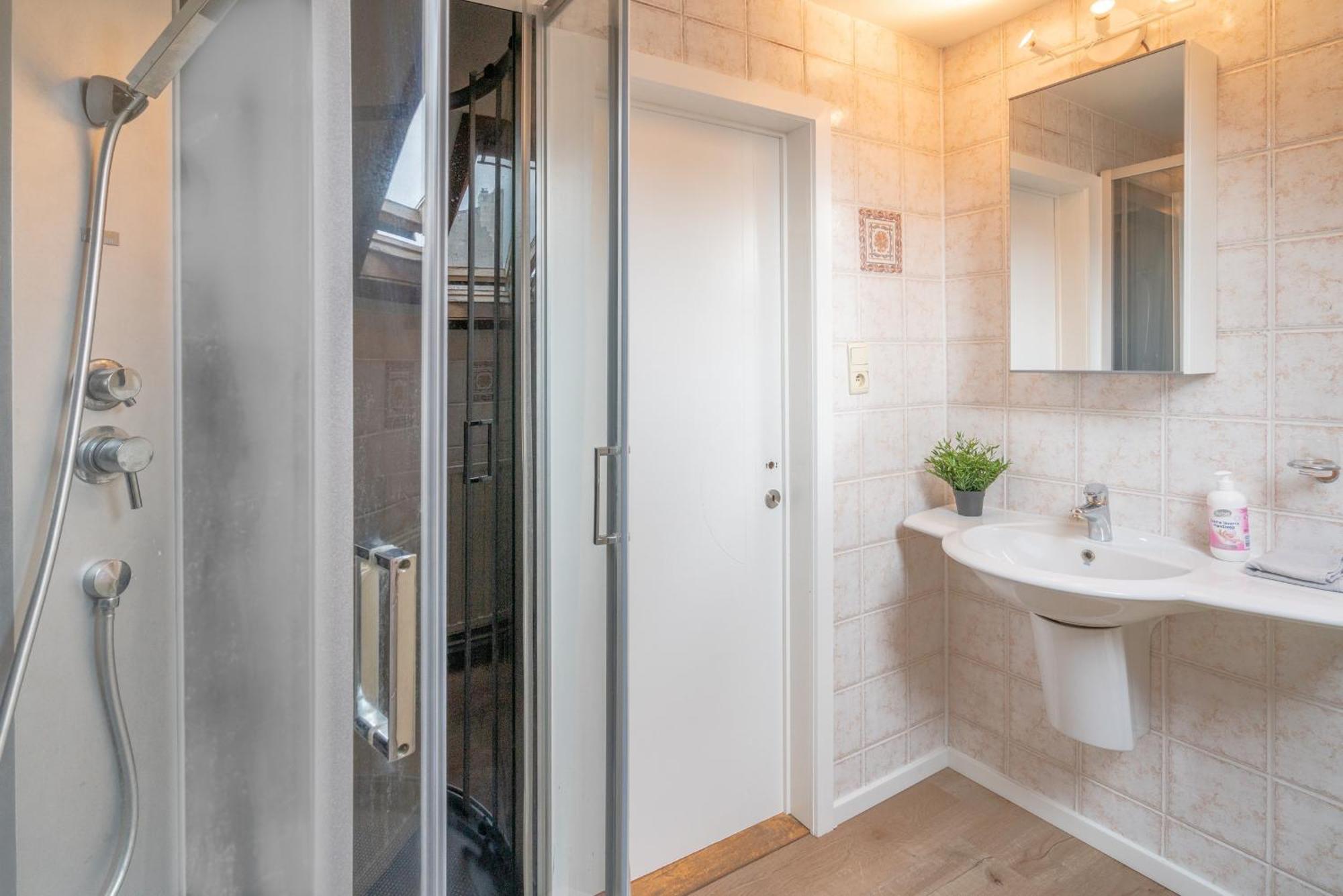 Authentic Apartments In The Center Of Anvers Dış mekan fotoğraf